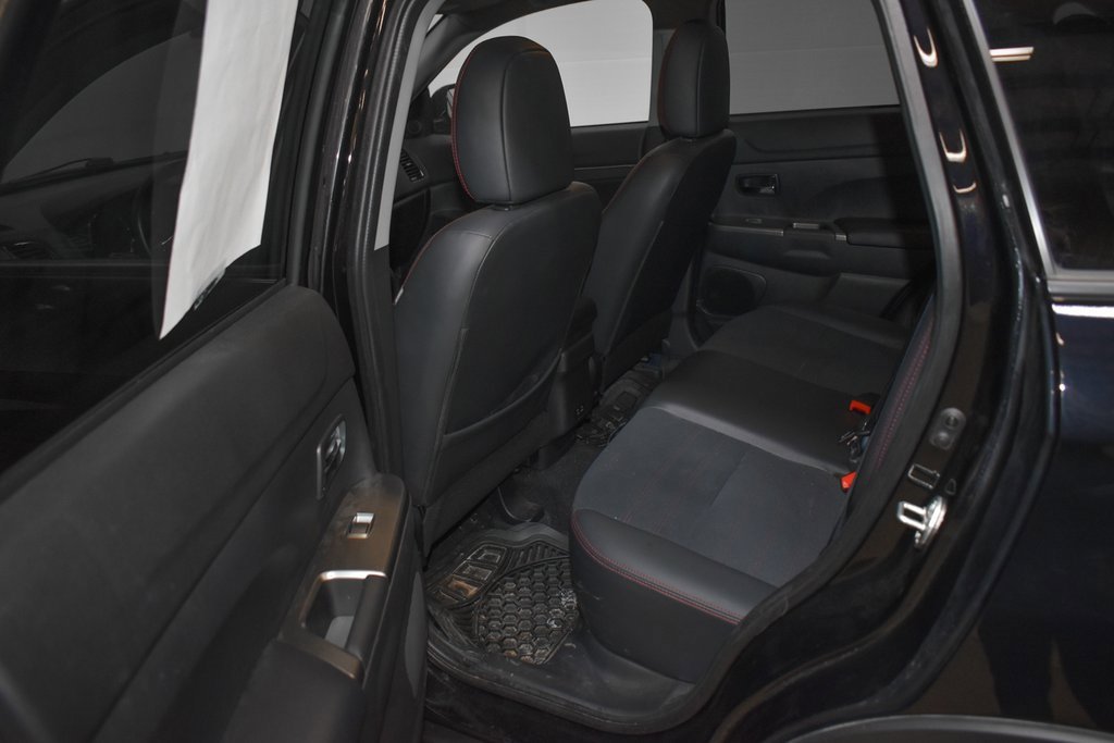 Used 2022 Mitsubishi Outlander Sport SE image 22