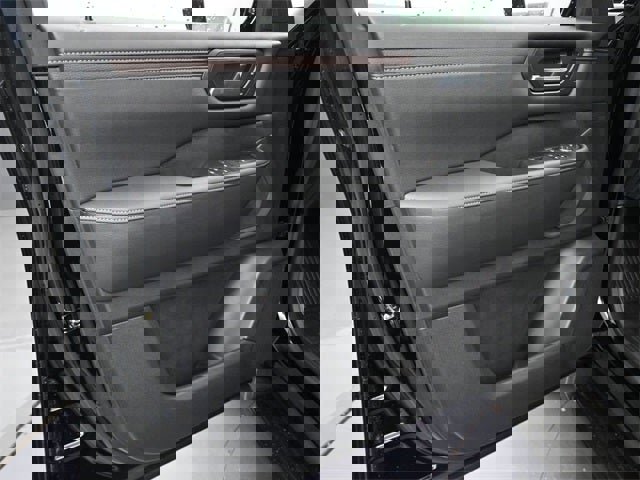 New 2026 Nissan Armada SL w/ Captain's Chari Seat Package image 27