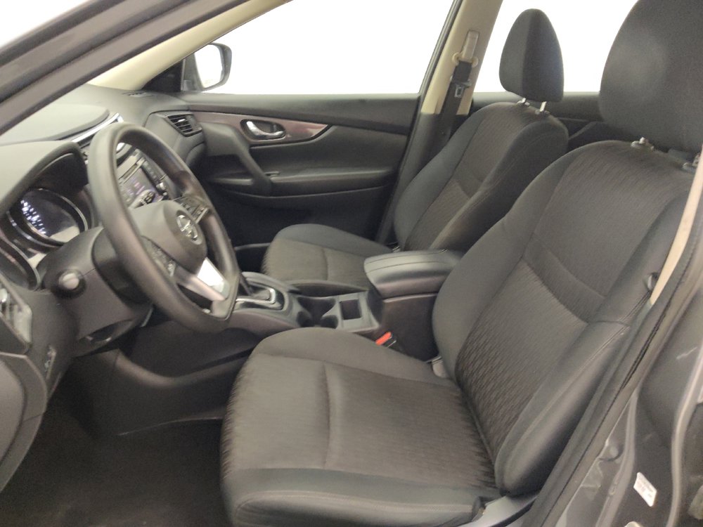 Used 2018 Nissan Rogue S image 17