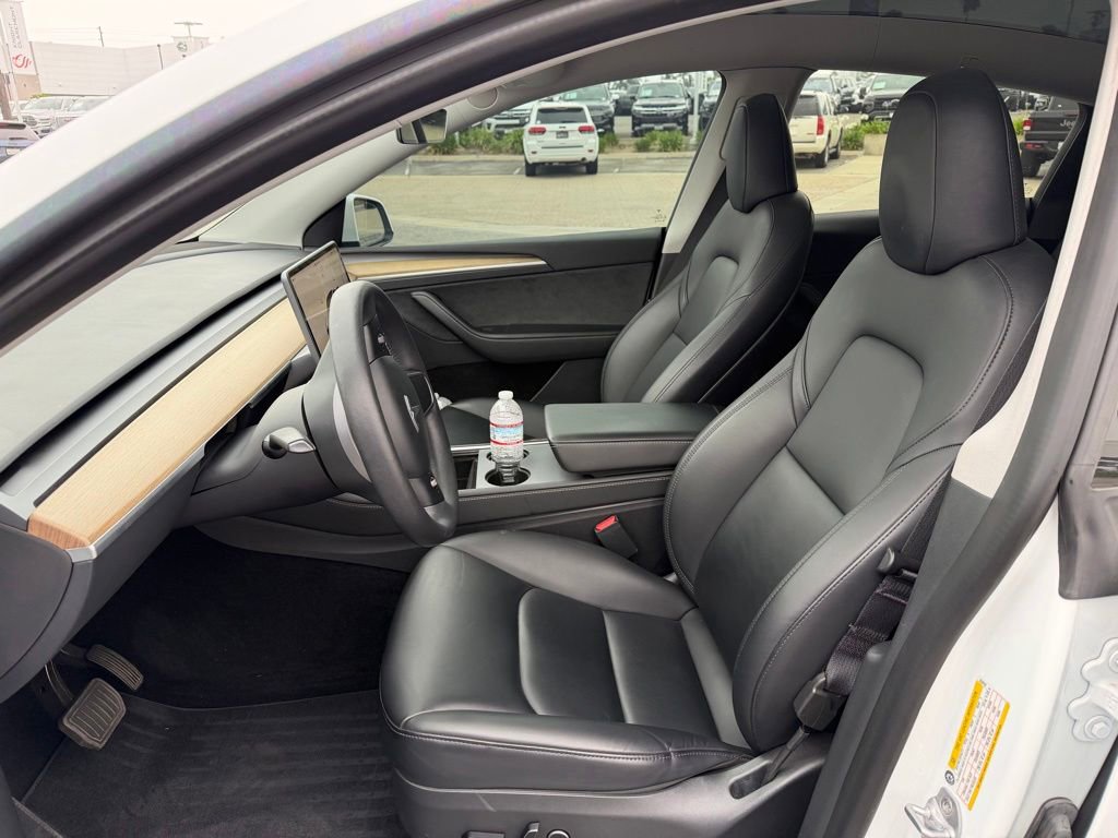 Used 2023 Tesla Model Y Long Range AWD/4WD image 5