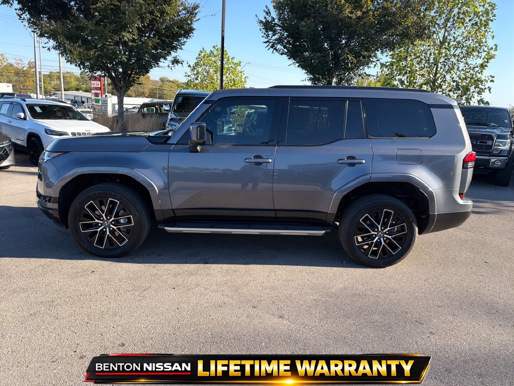 Used 2026 Lexus GX 550 w/ Cold Area Package AWD/4WD image 7