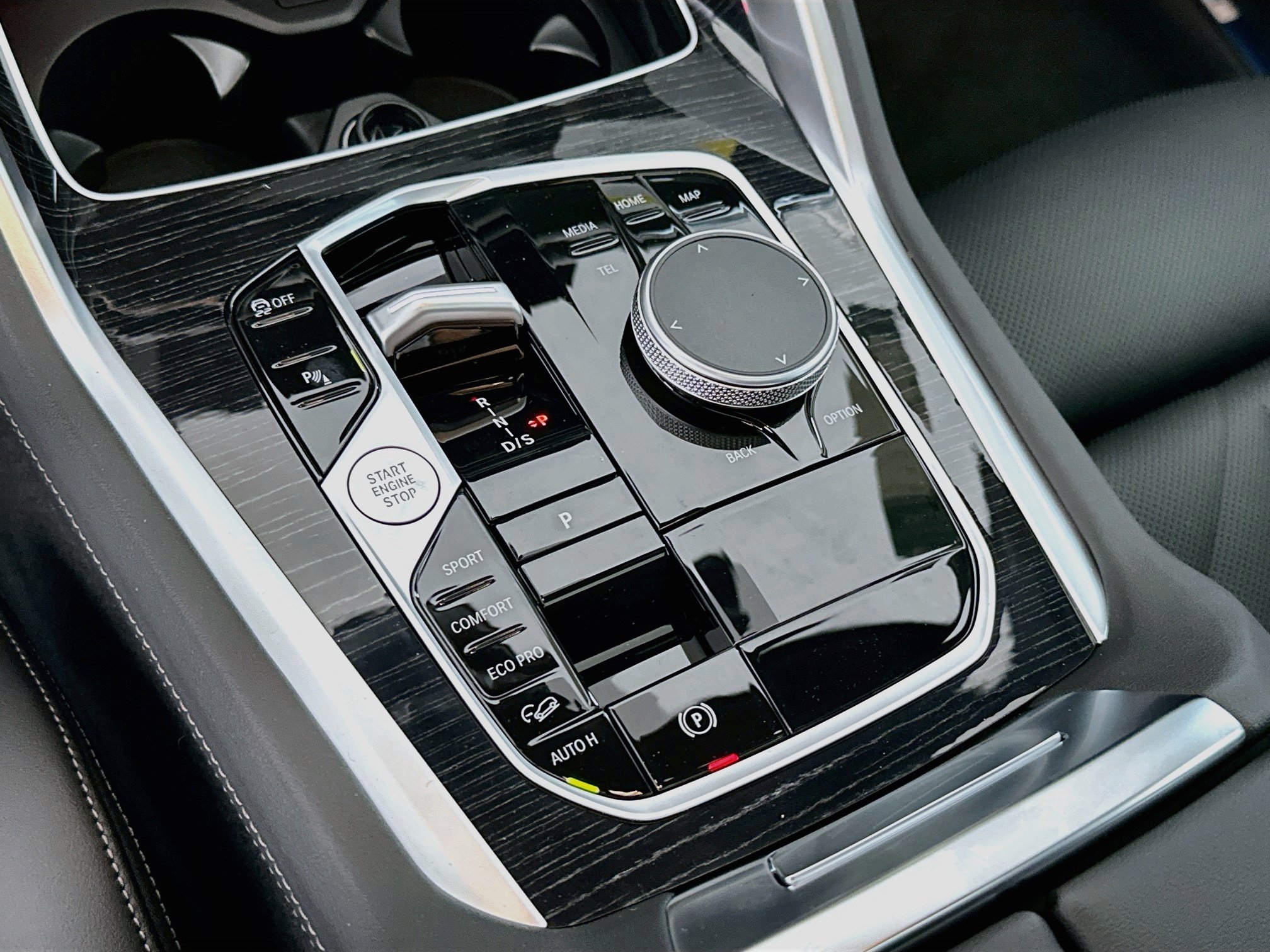 New 2027 BMW X6 xDrive40i AWD/4WD image 14