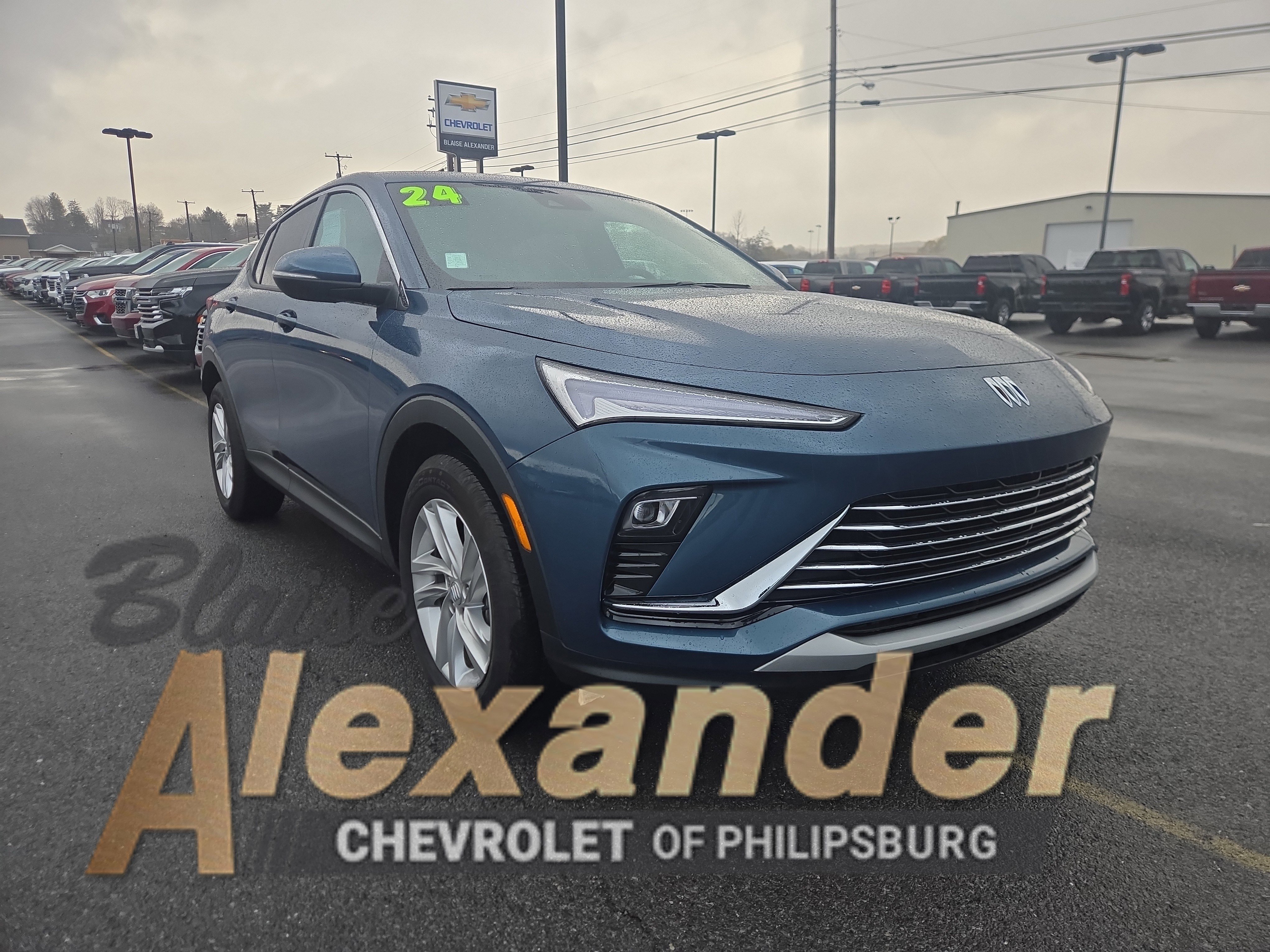 Used 2024 Buick Envista Preferred w/ Advanced Safety Package image 1