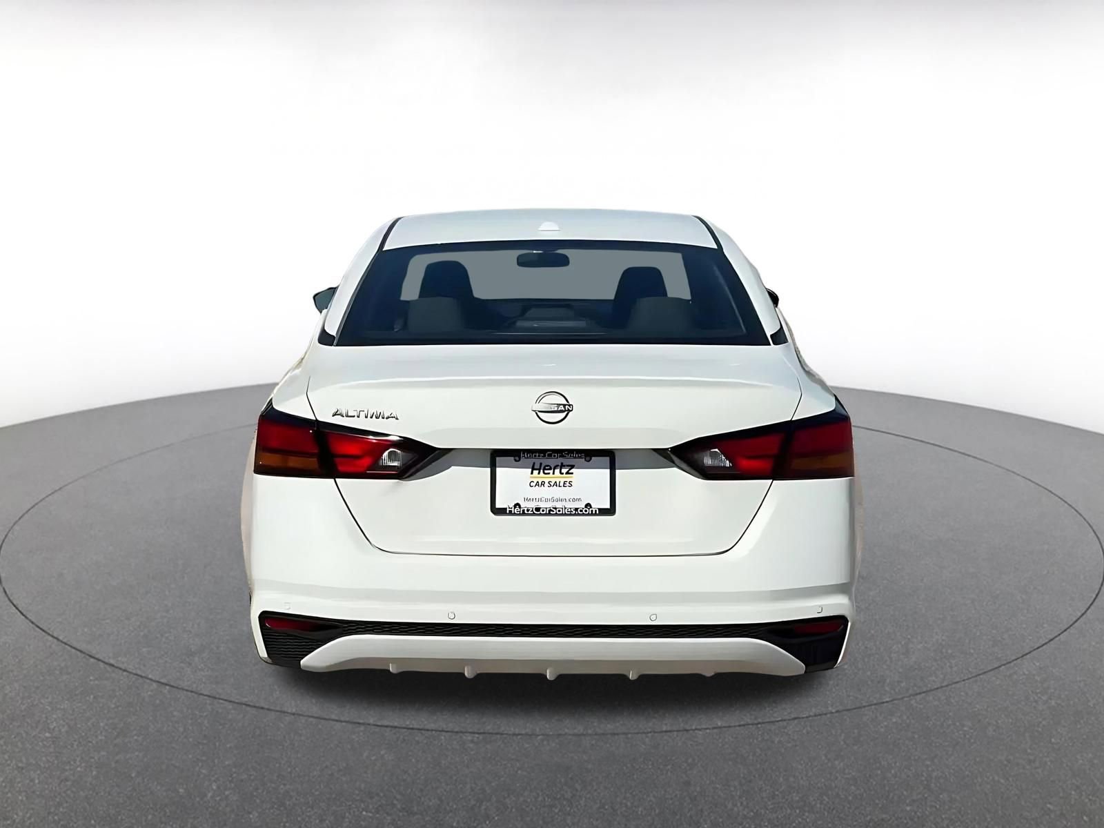 Used 2025 Nissan Altima 2.5 SV FWD image 10