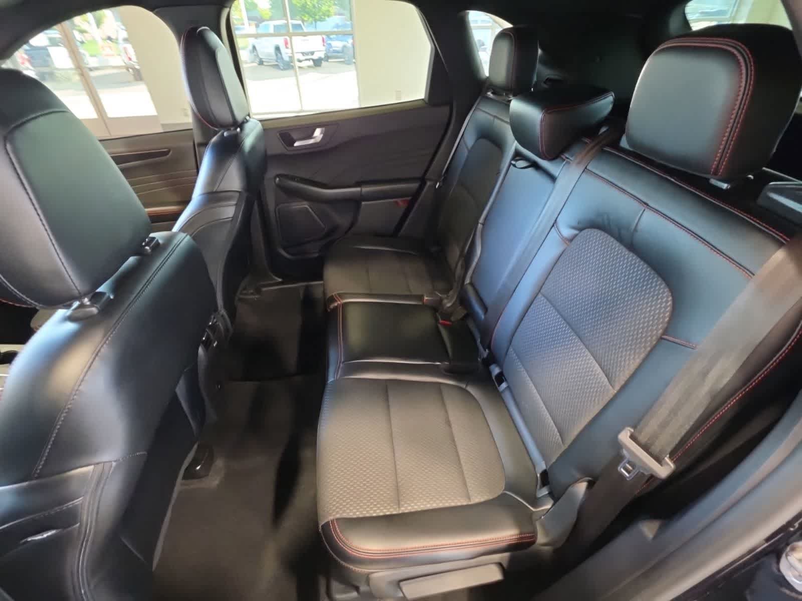 Used 2024 Ford Escape ST-Line w/ Tech Pack #1 AWD/4WD image 34