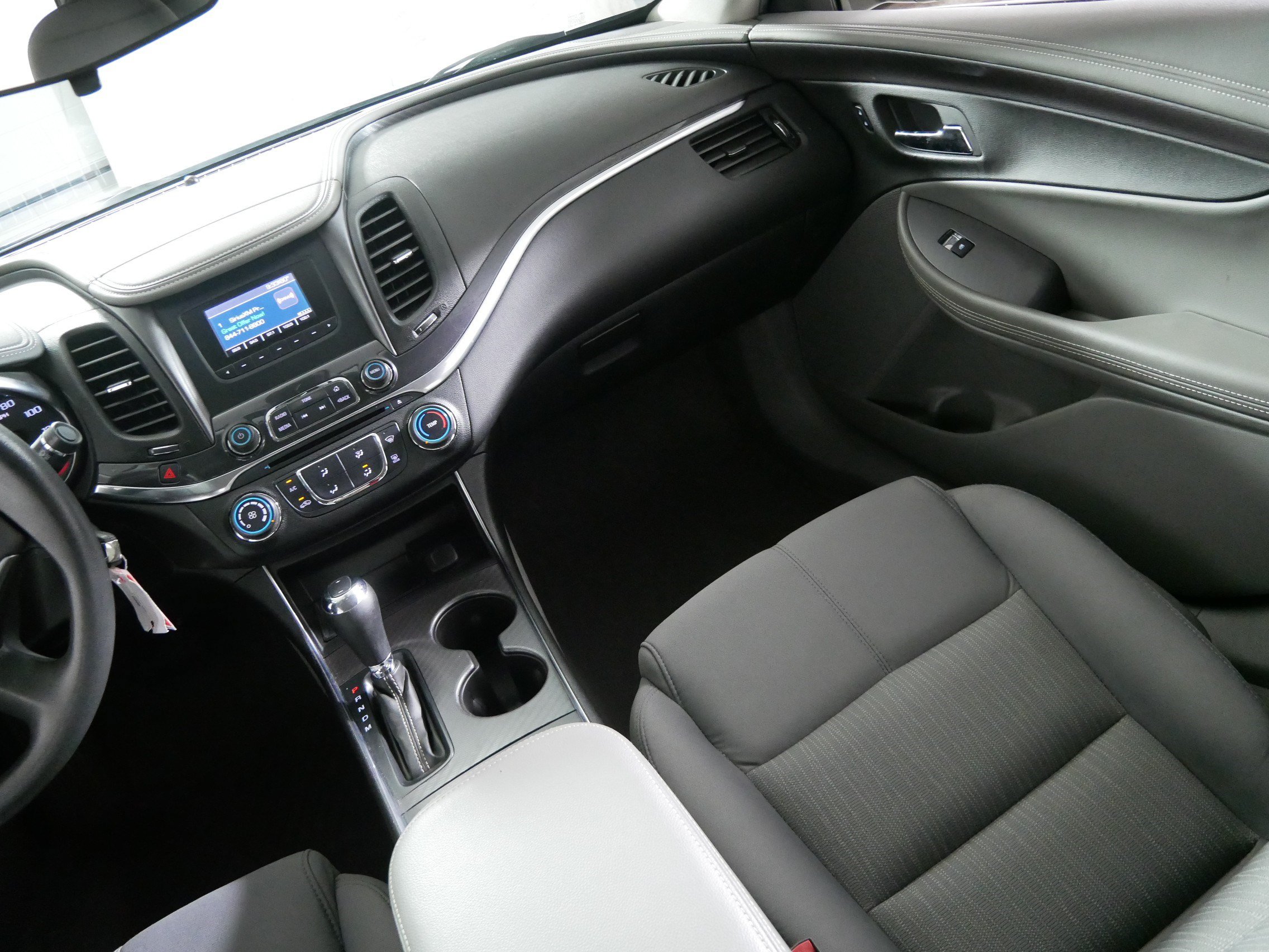 Used 2015 Chevrolet Impala LS FWD image 11