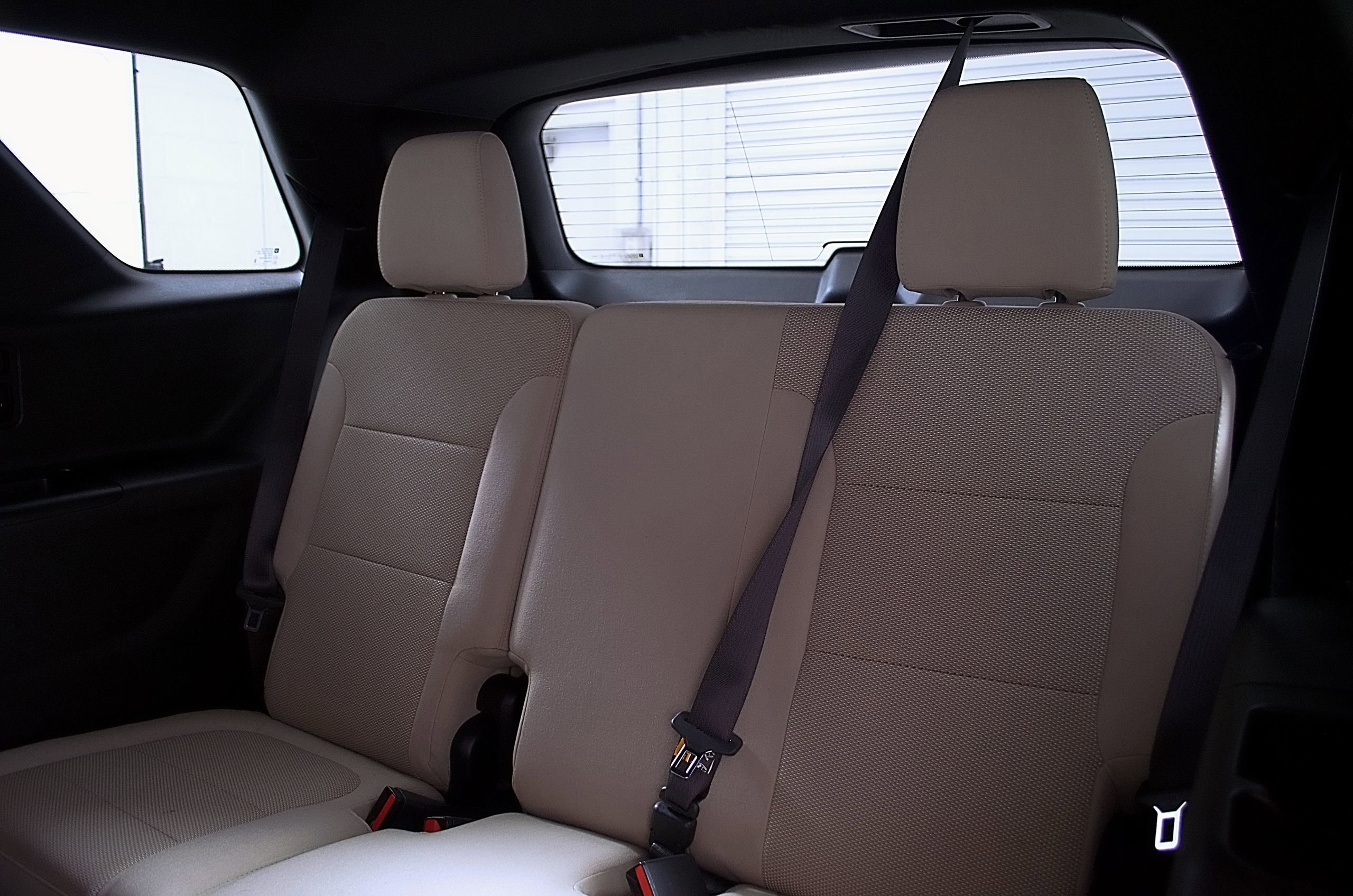 Used 2023 Chevrolet Traverse LS w/ Safety Package FWD image 19