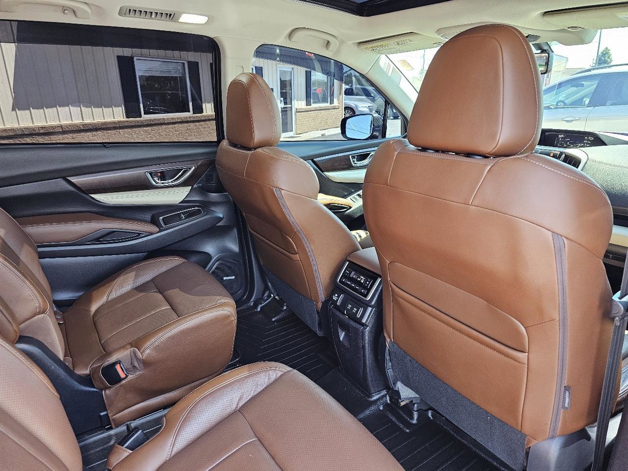 Used 2019 Subaru Ascent Touring w/ Popular Package #2 AWD/4WD image 29