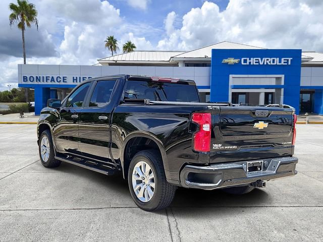 Used 2022 Chevrolet Silverado 1500 Custom w/ LPO, Dark Essentials Package RWD image 3
