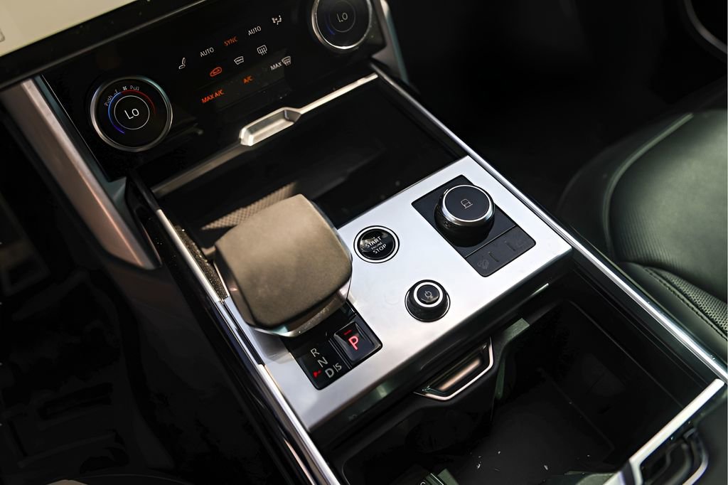 Used 2023 Land Rover Range Rover SE AWD/4WD image 20