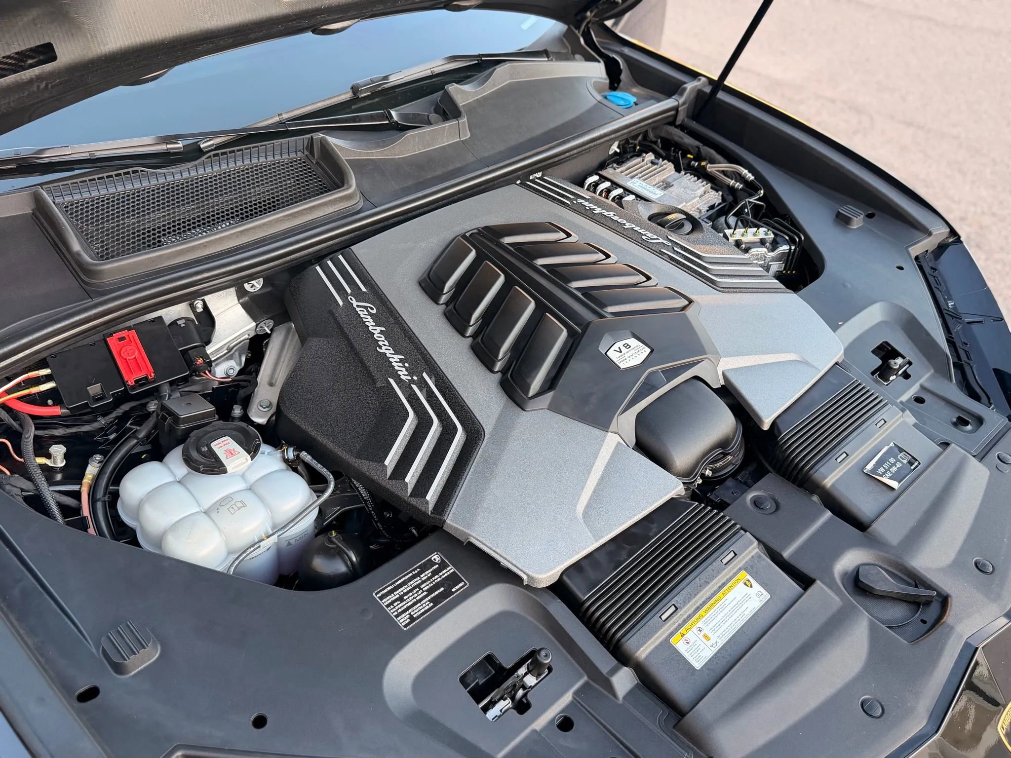 Used 2024 Lamborghini Urus S image 31