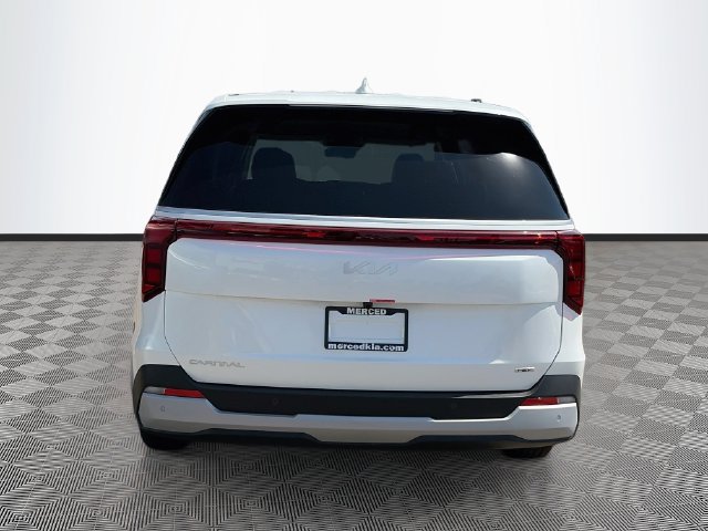 New 2026 Kia Carnival LXS FWD image 5