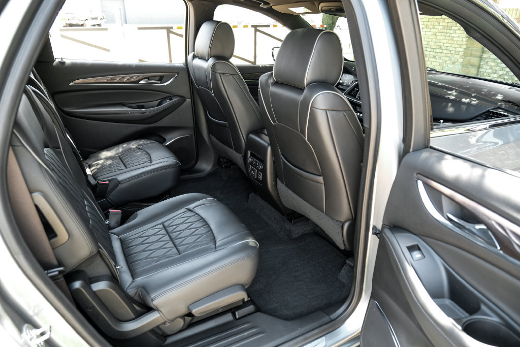 Used 2024 Buick Enclave Avenir w/ Avenir Technology Package FWD image 52