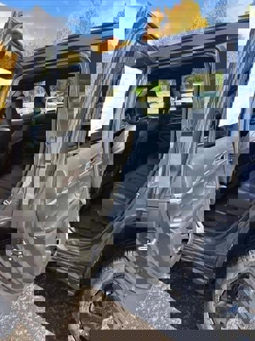 New 2025 Jeep Grand Cherokee Limited w/ Black Appearance Package image 45