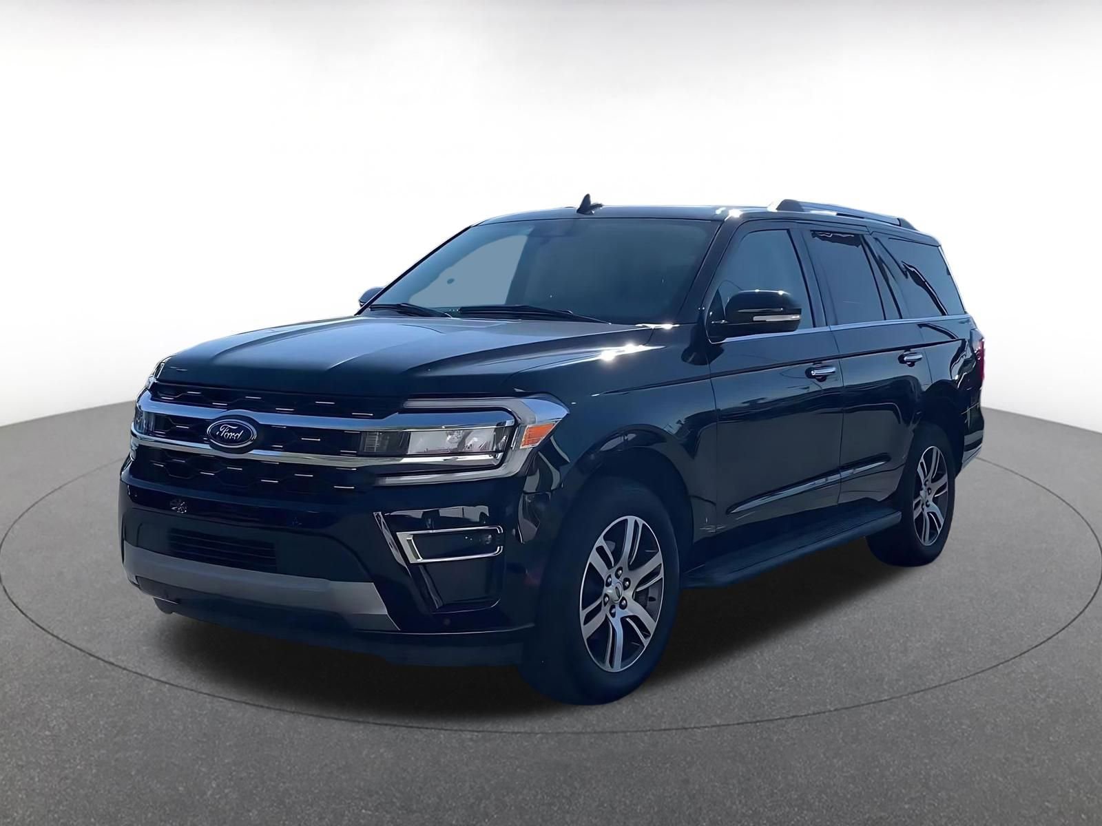 Used 2024 Ford Expedition Limited AWD/4WD image 7
