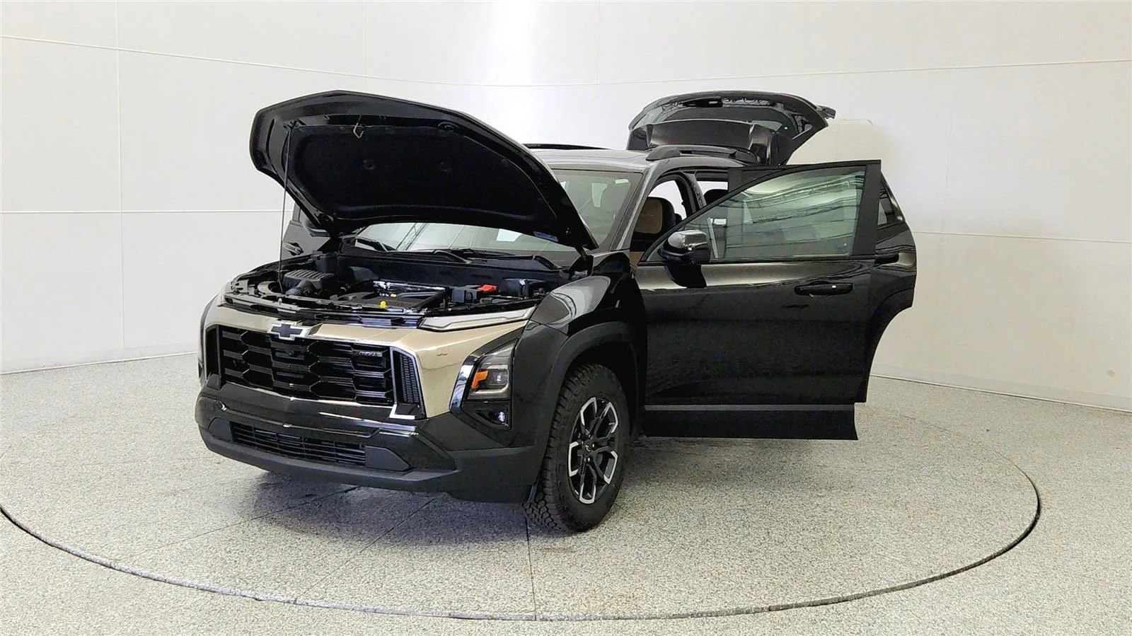 New 2026 Chevrolet Equinox ACTIV w/ Convenience Package III AWD/4WD image 10