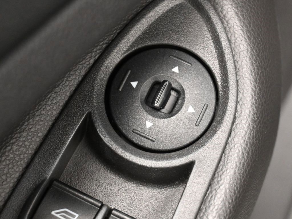 Used 2013 Ford Escape SE image 11