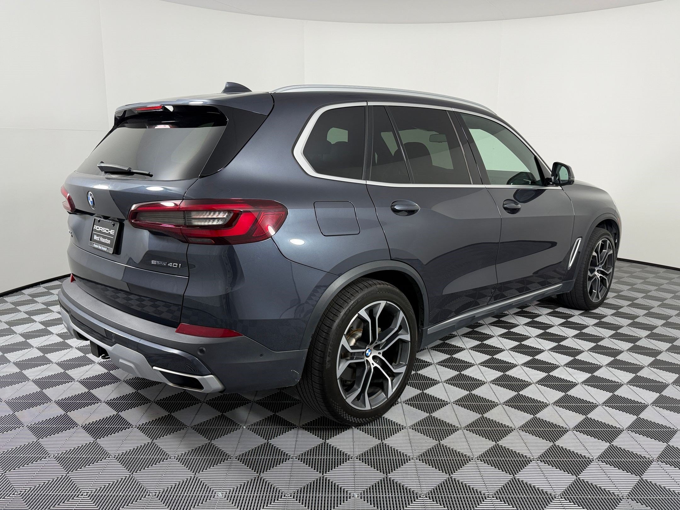 Used 2020 BMW X5 sDrive40i w/ Premium Package RWD image 9