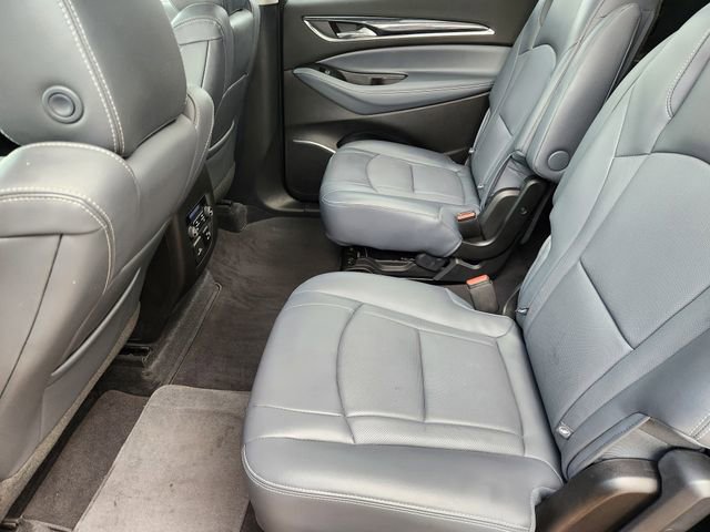 Used 2018 Buick Enclave Premium w/ Experience Buick Package FWD image 31