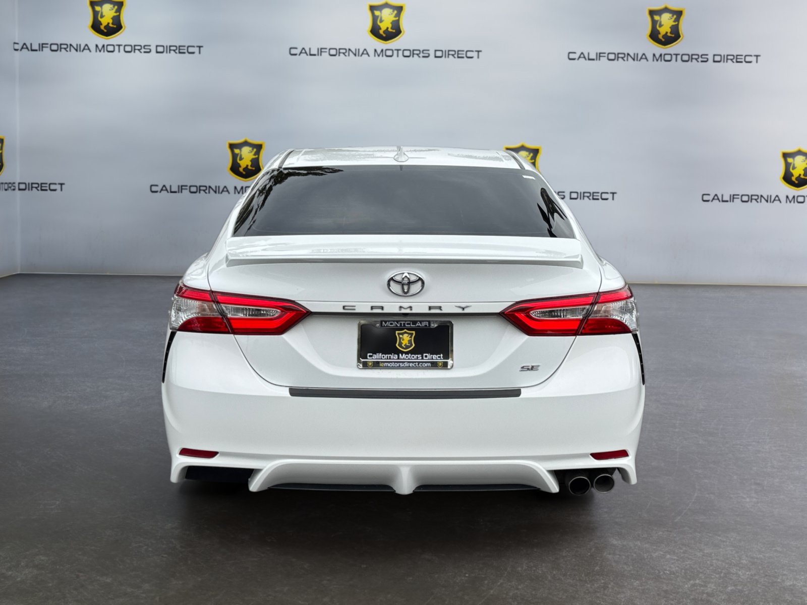 Used 2020 Toyota Camry SE w/ Carpet Mat Package FWD image 4
