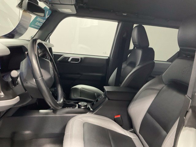 Used 2023 Ford Bronco Big Bend w/ Sasquatch Package AWD/4WD image 16