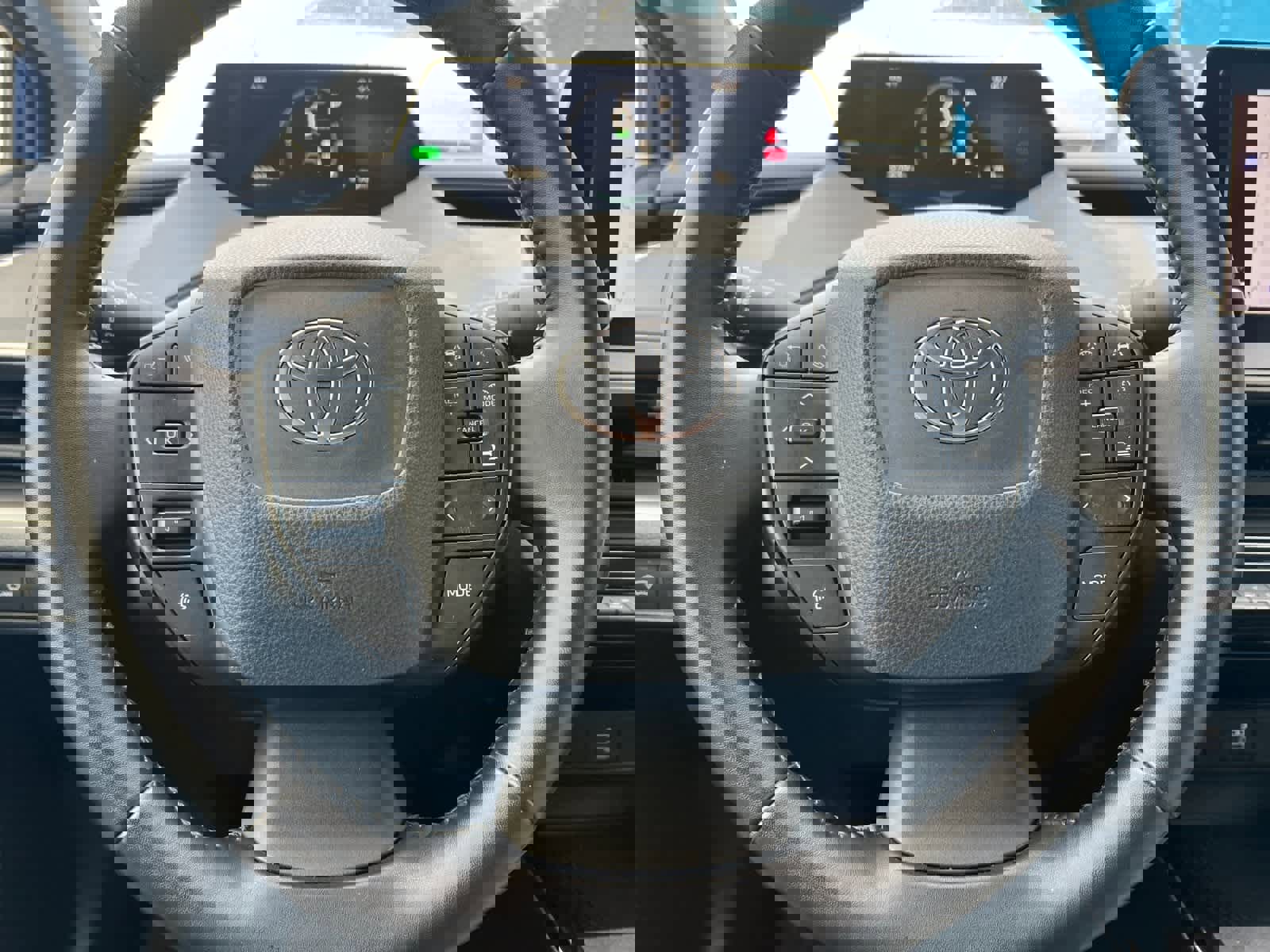 Used 2024 Toyota Prius LE image 23