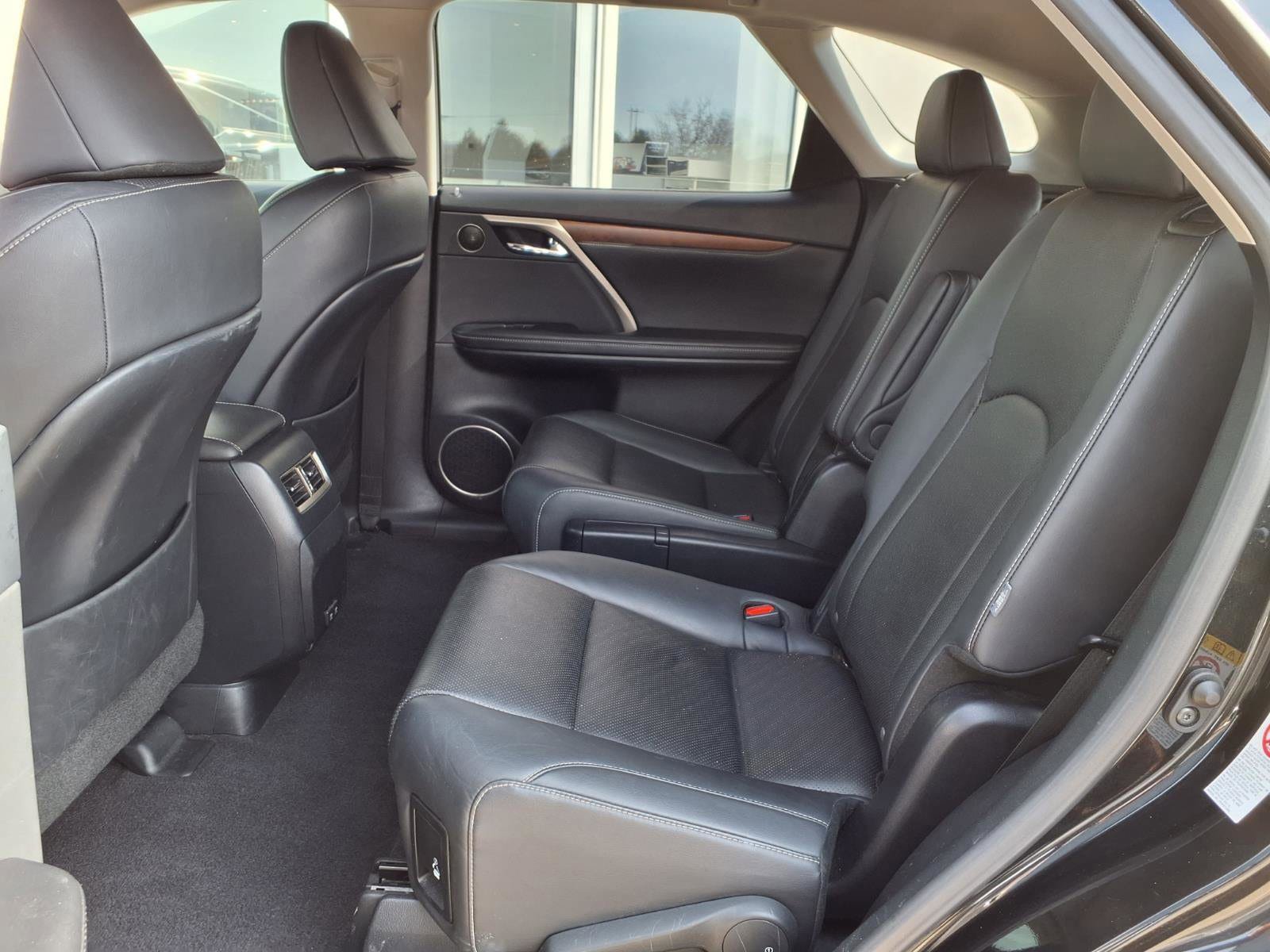 Used 2020 Lexus RX 350L Premium w/ Premium Package image 8