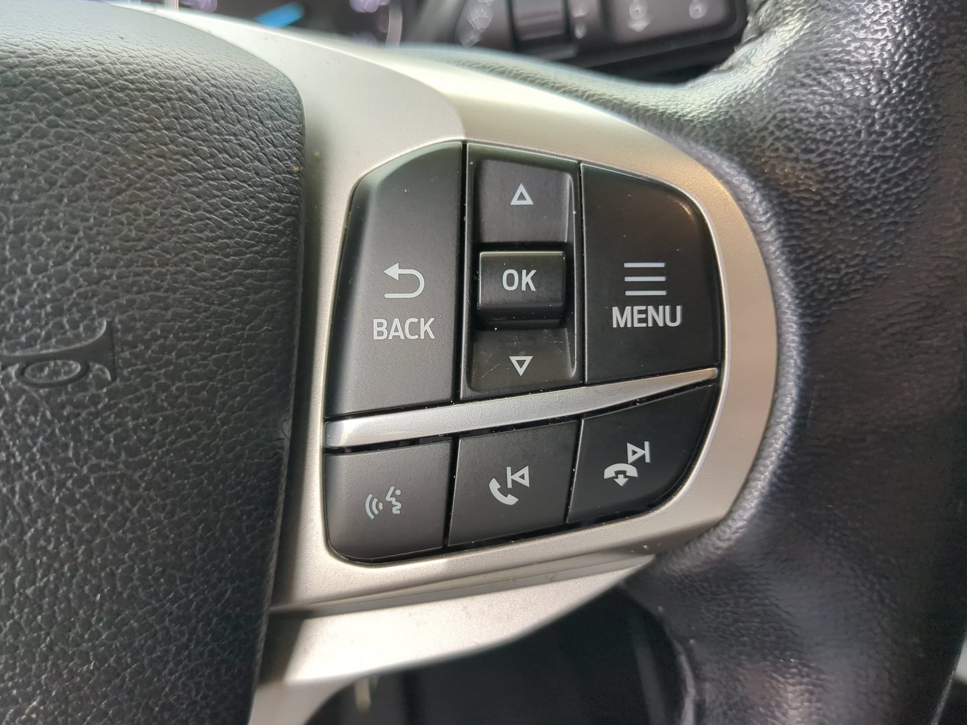 Certified 2021 Ford Explorer XLT RWD image 66