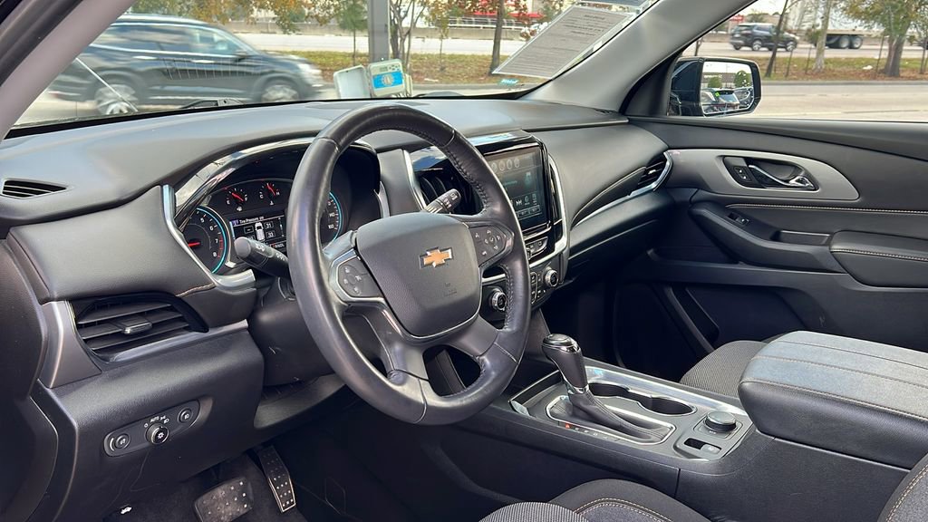 Used 2019 Chevrolet Traverse LT video 2