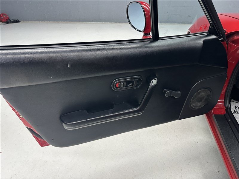 Used 1990 MAZDA MX-5 Miata RWD image 24