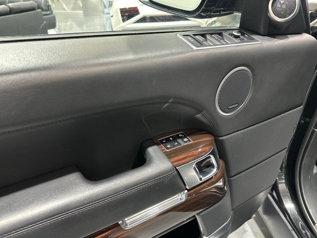 Used 2014 Land Rover Range Rover Autobiography AWD/4WD image 36
