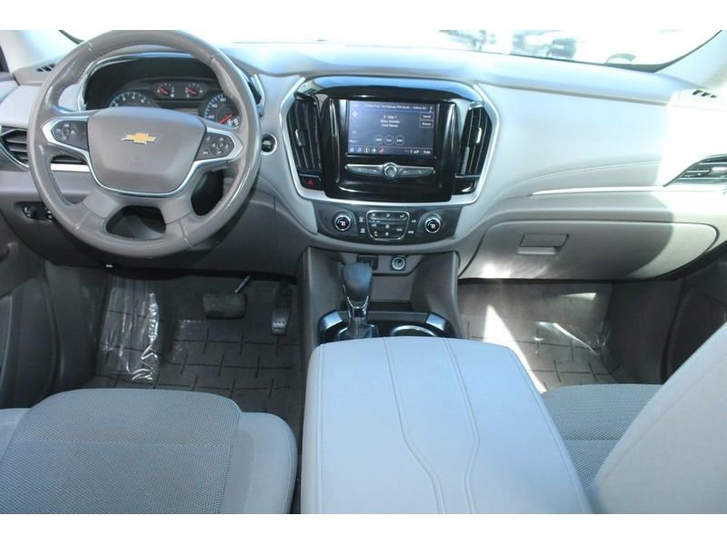 Used 2021 Chevrolet Traverse LT FWD image 14