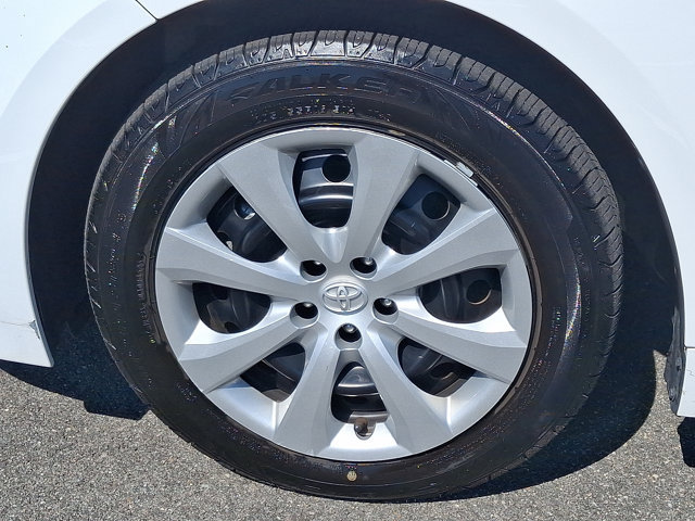 Used 2025 Toyota Corolla LE FWD image 8