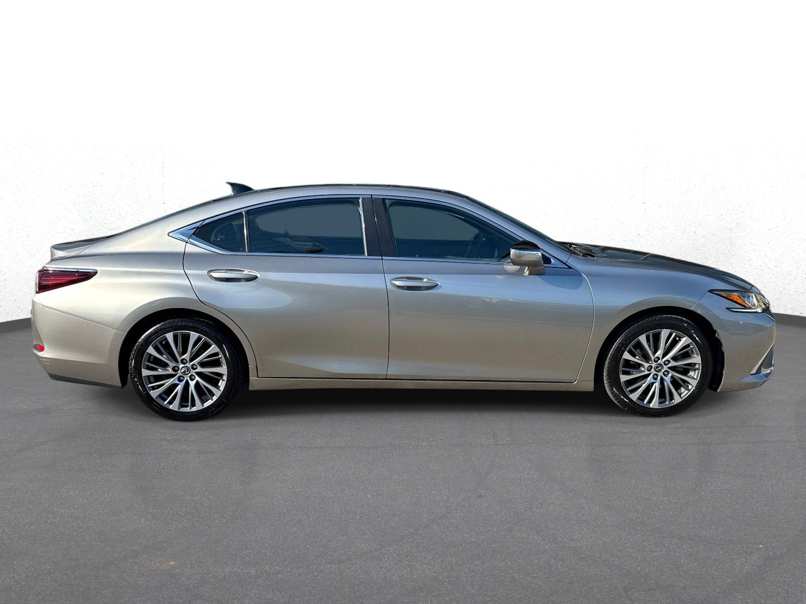 Used 2019 Lexus ES 350 w/ Accessory Package 2 FWD image 2