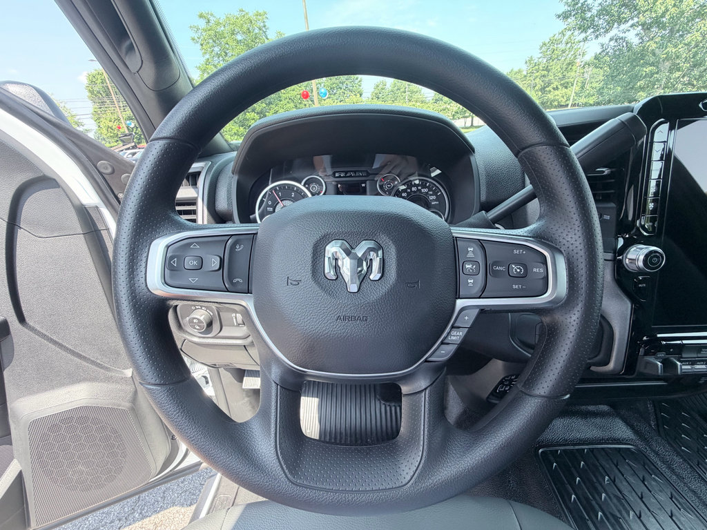 New 2026 RAM 3500 Tradesman AWD/4WD image 12