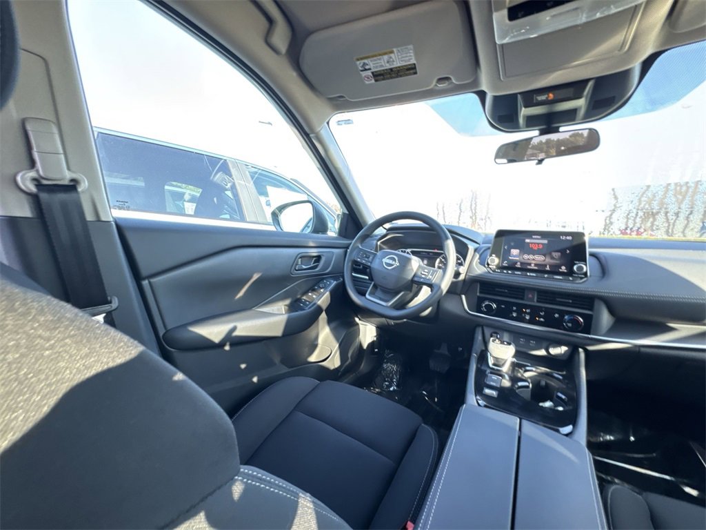 New 2026 Nissan Rogue S image 15