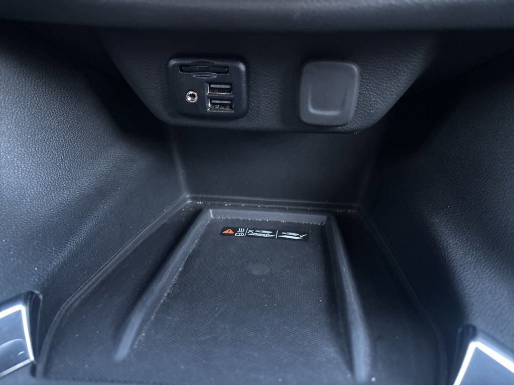 Used 2023 Chevrolet Traverse Premier image 30