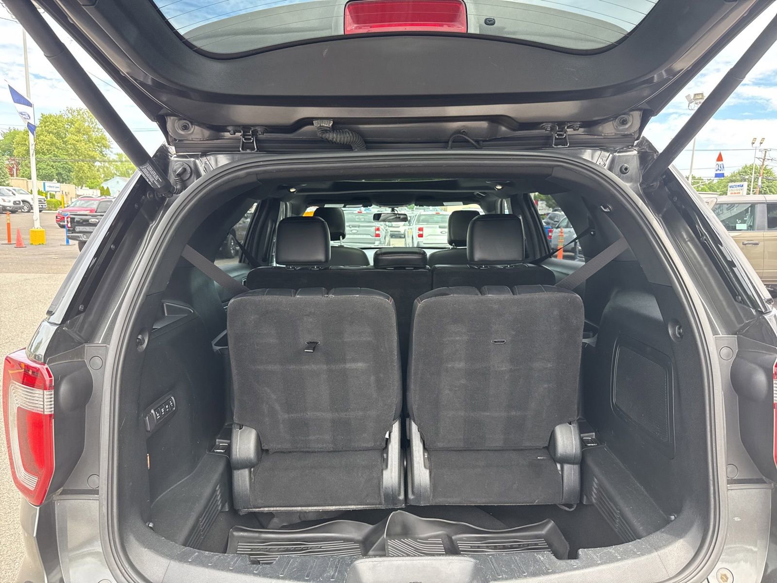 Used 2019 Ford Explorer Sport AWD/4WD image 9