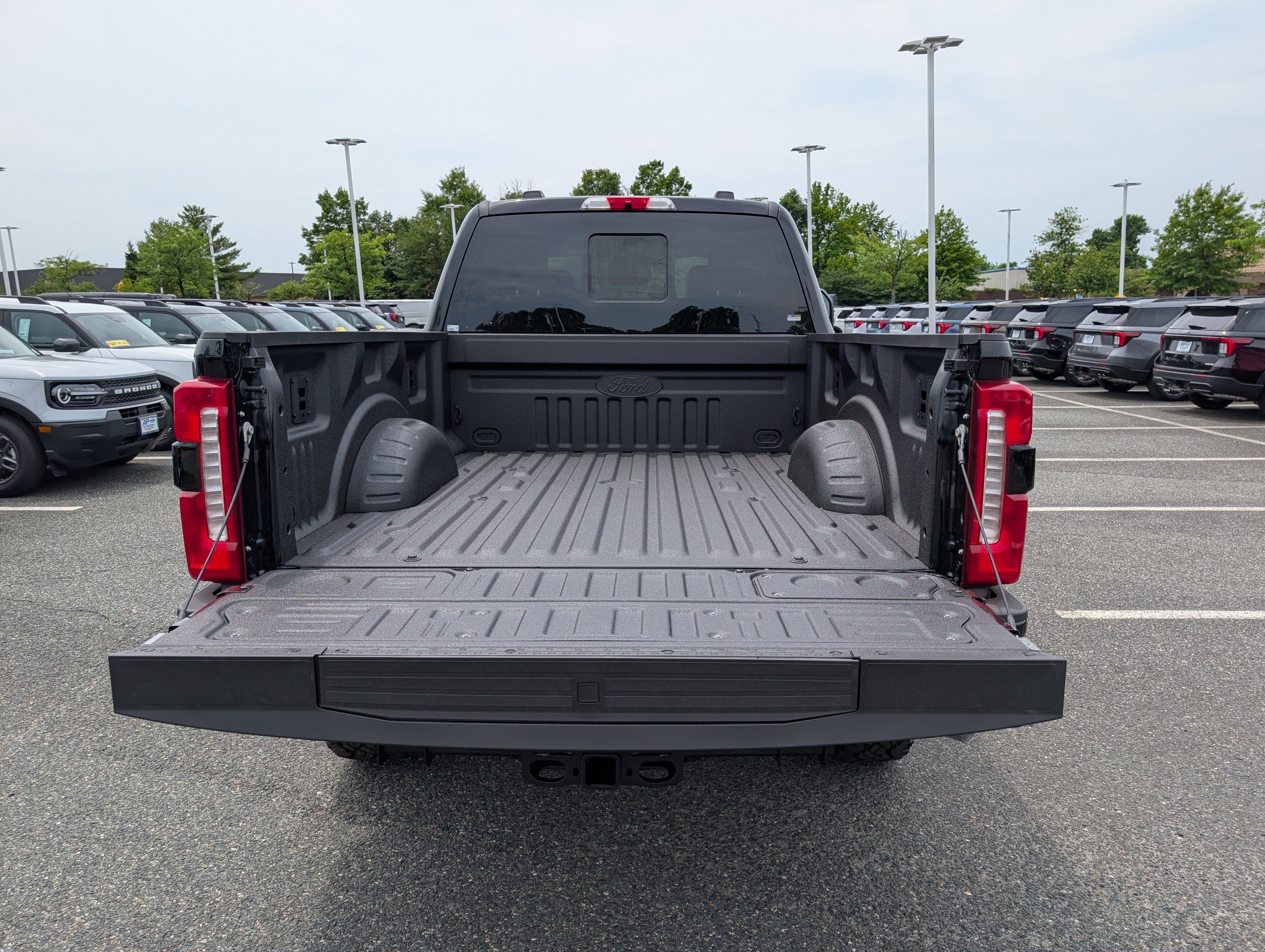 New 2026 Ford F250 Lariat w/ Tremor Off-Road Package AWD/4WD image 8