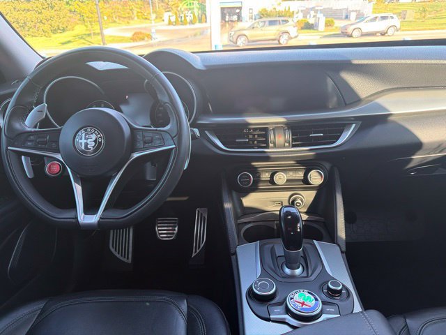 Used 2018 Alfa Romeo Stelvio Sport w/ Quick Order Package 22J Sport AWD/4WD image 22