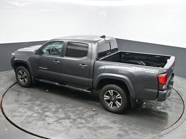 Used 2019 Toyota Tacoma TRD Sport image 19