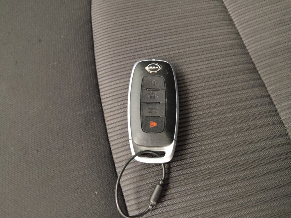 Used 2025 Nissan Sentra SV image 32