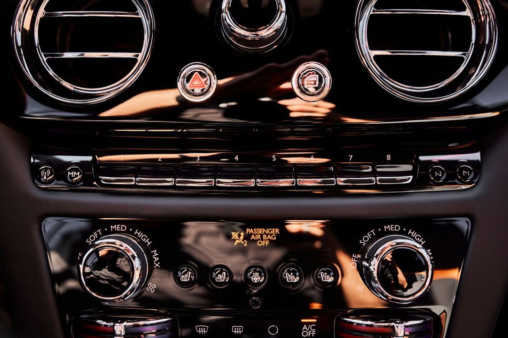 Used 2025 Rolls-Royce Spectre w/ Spectre Launch Package image 63