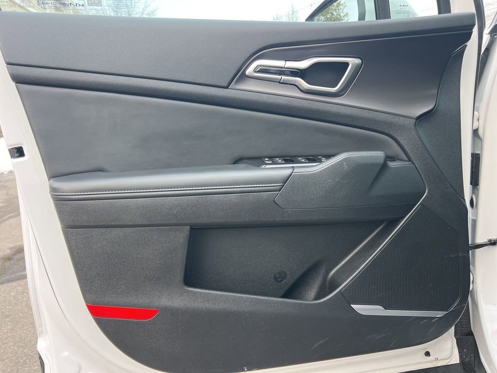 Used 2023 Kia Sportage EX image 7