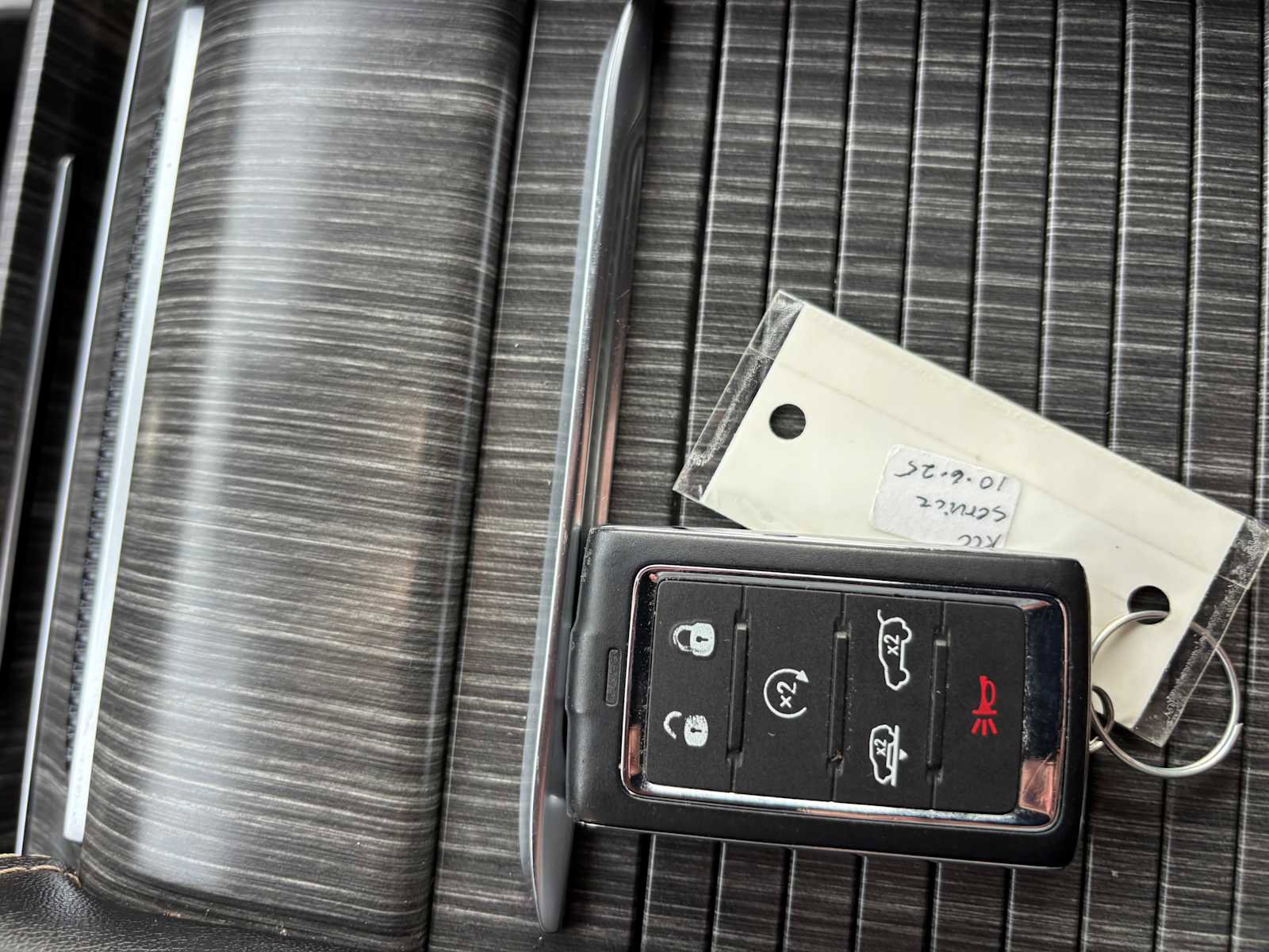 Certified 2024 Jeep Wagoneer L Series III w/ Flexible Seating Group image 51