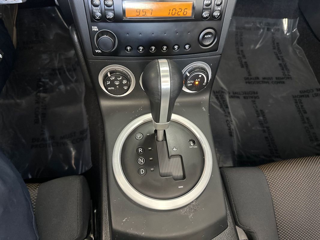 Used 2004 Nissan 350Z Enthusiast w/ Side Airbags Pkg image 64
