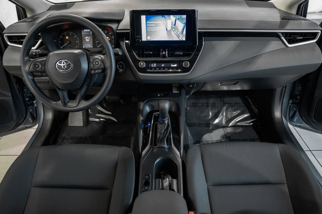 Used 2025 Toyota Corolla LE w/ LE Premium Package FWD image 16