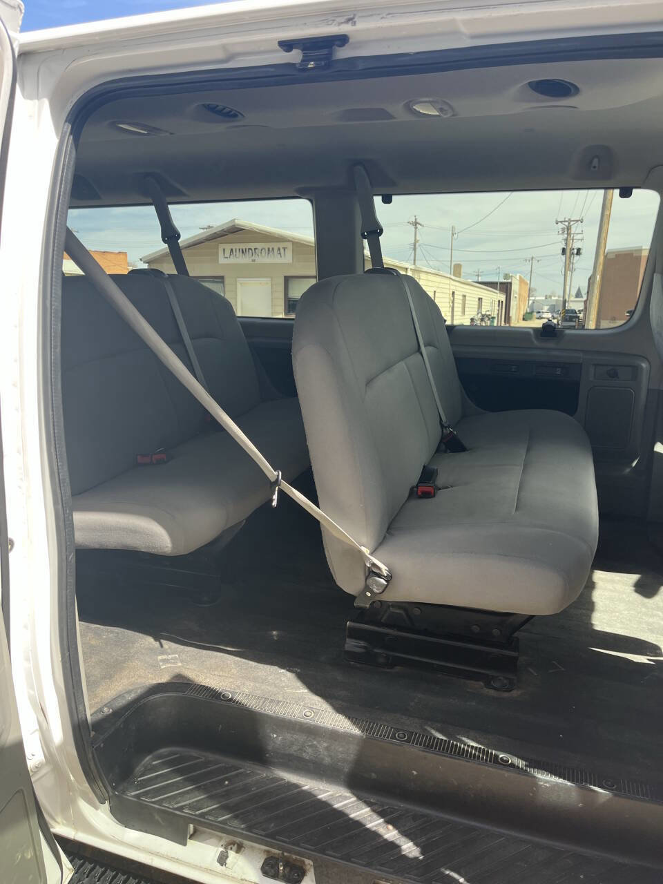 Used 2012 Ford E-350 and Econoline 350 XL w/ Interior Upgrade Pkg image 10