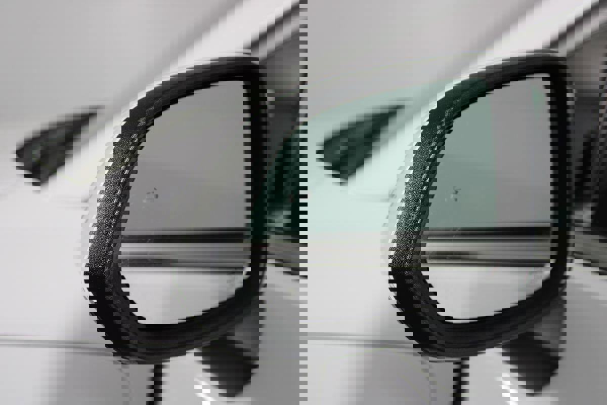 Used 2025 Chevrolet Equinox EV LT w/ Convenience Package image 39