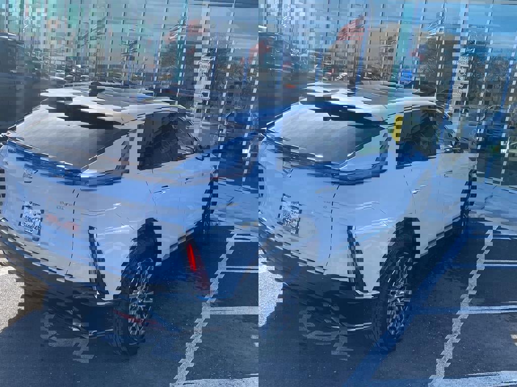 Certified 2026 Cadillac Lyriq Premium Luxury w/ LPO, Floor Liner Package image 8